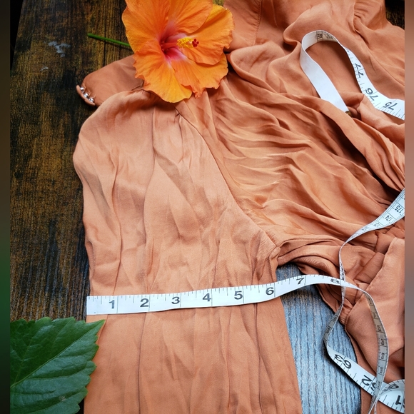 XS Free People Piper Backless Crop, Long Sleeve in Mango/ Dusty Orange - Picture 15 of 16